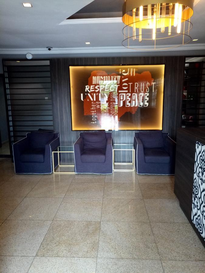 The Ambassador Abuja Hotel Luaran gambar