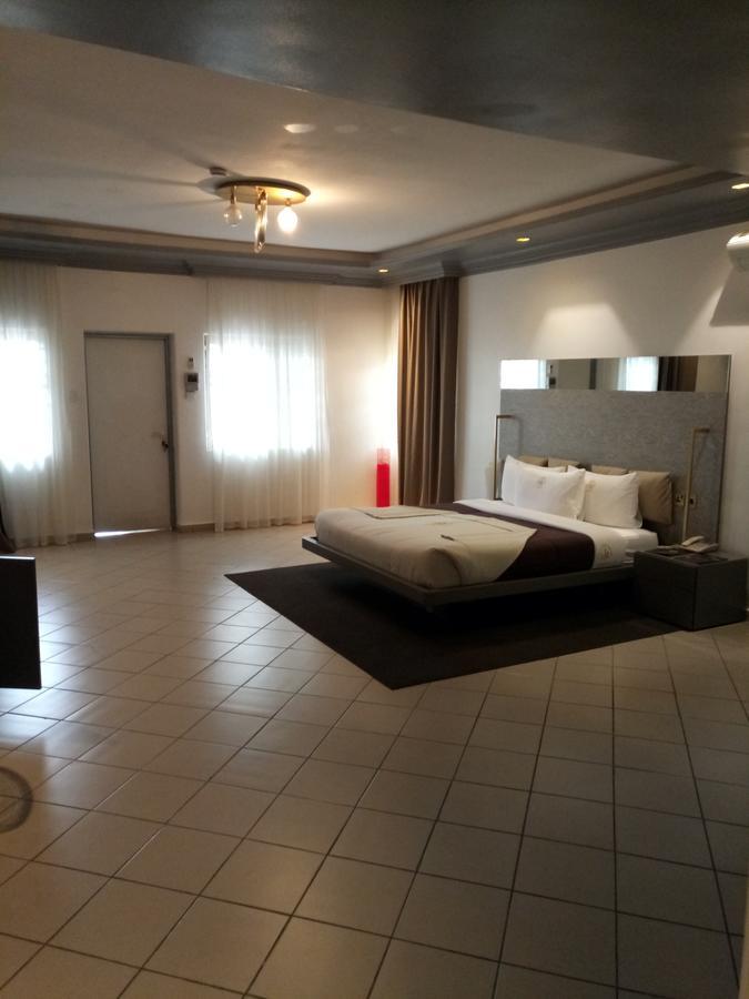 The Ambassador Abuja Hotel Luaran gambar